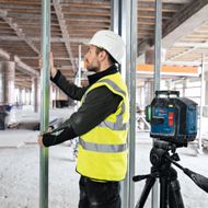 nivel-a-laser-de-linhas-verdes-bosch-gll-8033-g-32107_6