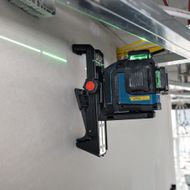 nivel-a-laser-de-linhas-verdes-bosch-gll-8033-g-32107_7