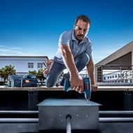 parafusadeira-furadeira-bosch-gsr-1000-smart-12v-com-bateria-21392_7