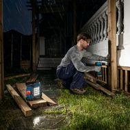 Refletor-LED-a-bateria-Bosch-GLI-18V-1500-sem-bateria-35478_7