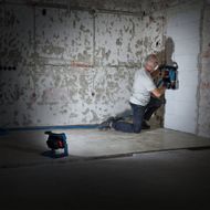 Refletor-LED-a-bateria-Bosch-GLI-18V-5000-sem-bateria-35481_5